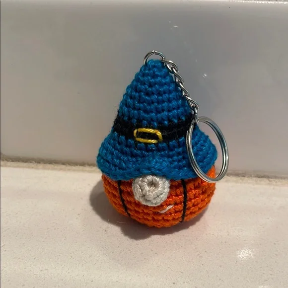 Handcrafted Pumpkin Gnome Keychain Accessory - Fall Halloween Thanksgiving - Picture 13 of 16